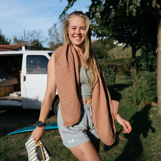 REISEHANDTUCH LINNEA // GROSS