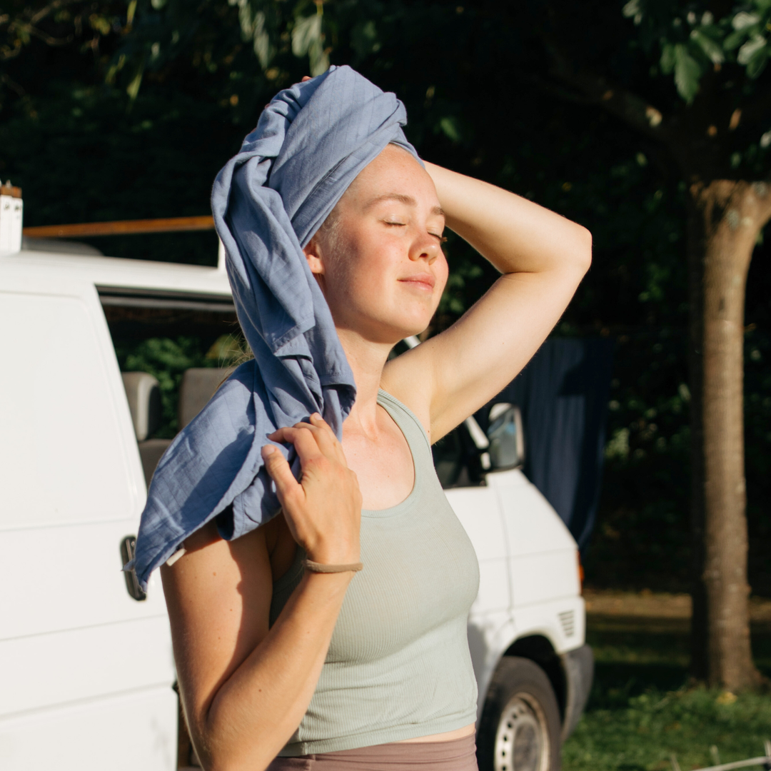 REISEHANDTUCH LINNEA // MITTEL